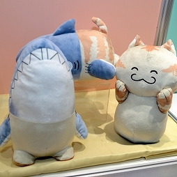 画像ギャラリー No.381のサムネイル画像 / 「第71回プライズフェア」フォトレポート。「ウマ娘 プリティーダービー」や「カービィ」の新作アイテムも