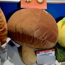 画像ギャラリー No.389のサムネイル画像 / 「第71回プライズフェア」フォトレポート。「ウマ娘 プリティーダービー」や「カービィ」の新作アイテムも