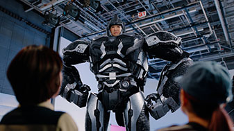 画像ギャラリー No.012のサムネイル画像 / 和田アキ子さん,実は巨大ロボット!? 「トランスフォーマー/ビースト覚醒」玩具シリーズのアンバサダー就任と新CMの放送情報が公開に