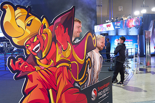 ꡼ No.005 | Υ󥿥ӥ塼DreamHack Japanͣξ޶SnapDragon Pro Series Mobile MastersפϤɤΤ褦ˤƳŤ줿Τ