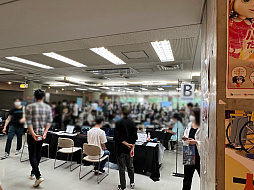 画像集 No.003のサムネイル画像 / インディーゲーム展示会「横浜ゲームダンジョン」レポート。横浜に出現した迷宮には，どこか華やいだ空気が漂っていた