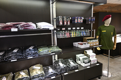 ���������꡼ No.017�Υ���ͥ������ / �֥ܥȥॺ�פ�̾���̤�������ޤˡ���ϸ�ˮ�˻�����������Υ��饹�Ȥ�Ÿ�����������õ�ʼ�ܥȥॺ40��ǯŸ�ɥ�ݡ���