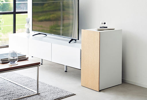 画像ギャラリー No.004のサムネイル画像 / PS5とSwitch本体が両方入る収納家具が山崎実業「tower」から登場。雑然としがちなゲーム周辺機器を隠して整頓