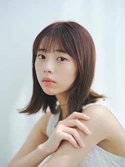 画像ギャラリー No.002のサムネイル画像 / 実写ドラマ版「ウイングマン」,キービジュアルが公開に。大原優乃さんら主人公を取り巻く追加キャストも解禁