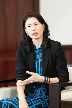 ꡼ No.002Υͥ / Υ󥿥ӥ塼ҲλҽоݤȤ֤꤫ػפˡƥζûҲĹ᤿ۤٱֺѤɬפʤΤǡ¿οͤΤäƤۤǤ