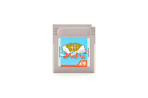 画像ギャラリー No.009のサムネイル画像 / ゲームボーイのカートリッジや,しゃべるぬいぐるみなど。ユニークなメディアで名曲がよみがえる。ロックバンドのグリーン・デイが「Dookie Demastered」発表