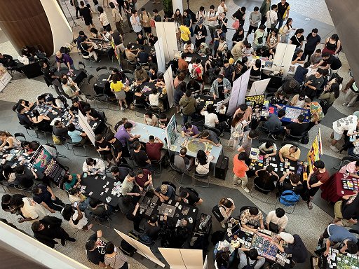 画像ギャラリー No.005のサムネイル画像 / シンガポール最大のボードゲームイベントに突撃。アジアを中心に13か国のボードゲームが集まった
