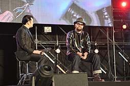 画像ギャラリー No.022のサムネイル画像 / 「東京コミコン2024」レポート。ジェイソン・モモアさんやマッツ・ミケルセンさんたちの出演にステージは大盛り上がり。デロリアンなどの展示も