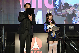 画像ギャラリー No.029のサムネイル画像 / 「東京コミコン2024」レポート。ジェイソン・モモアさんやマッツ・ミケルセンさんたちの出演にステージは大盛り上がり。デロリアンなどの展示も