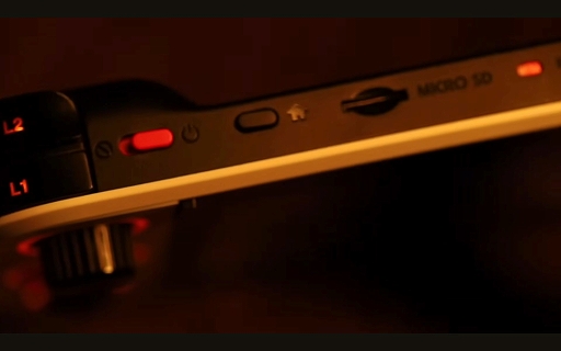 画像ギャラリー No.008のサムネイル画像 / Atariのゲームをフィーチャーした新たな携帯ゲーム機がCES 2025で発表か? 携帯/据え置きのハイブリッドでキーパッドやトラックボールも完備