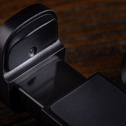 ���������꡼ No.007�Υ���ͥ������ / ��ɾ�Τ���8BitDo�ξ���������ѥåɤ򥹥ޡ��ȥե���˼���դ��ơ����ӥ����ൡ�Τ褦�ˤ���ͷ�٤���յ��郎�о�