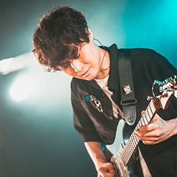 ���������꡼ No.011�Υ���ͥ������ / Key25��ǯ��ǰ�����饤�ָ֡����� -Key Instrumental Live-�ס�2025ǯ3��1���˳��š���ʲȡ��޸Ϳ����᤬MC�Ȥ��ƽб�