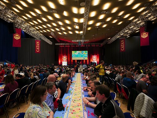 画像ギャラリー No.048のサムネイル画像 / 大幅にボリュームアップしたSPIEL'25。ドイツゲーム賞銅賞は林 尚志氏「ボムバスターズ」が受賞