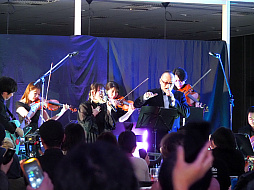 画像ギャラリー No.040のサムネイル画像 / 「光吉猛修 35周年記念ディナーショー in セガ本社」レポート。日本一歌のうまいサラリーマンが昼夜にわたって全22曲を披露(独占インタビューも)