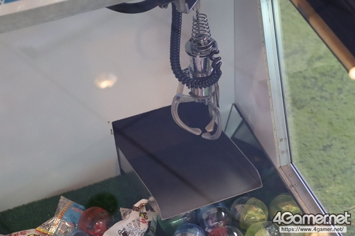 画像ギャラリー No.007のサムネイル画像 / 60年前のクレーンゲーム機「クラウン603」が稼働可能な状態でお披露目に。復元に成功したタイトーの技術部門「TAITO TECH」とは，どんな組織なのか